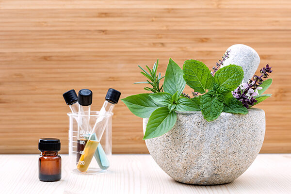 Acids at the Service of Cosmetics – The Complete Guide